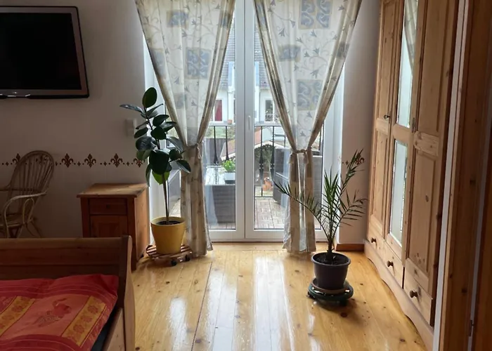 Uebernachten Im Gruenen Apartment *