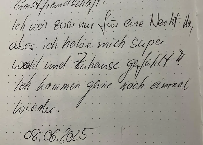 Uebernachten Im Gruenen Apartment *